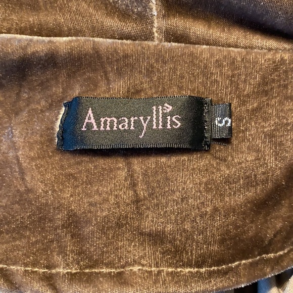Amaryllis velvet jacket. Size small. - Picture 4 of 7